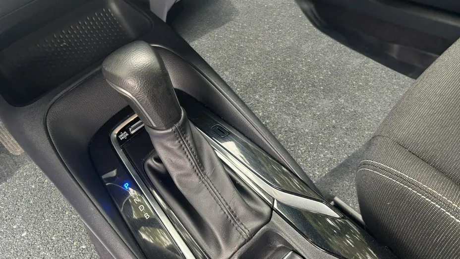 TOYOTA Corolla -