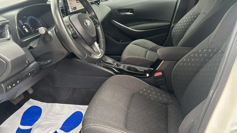 TOYOTA Corolla -