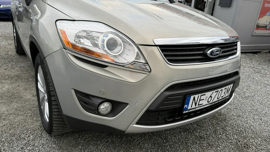 FORD Kuga -