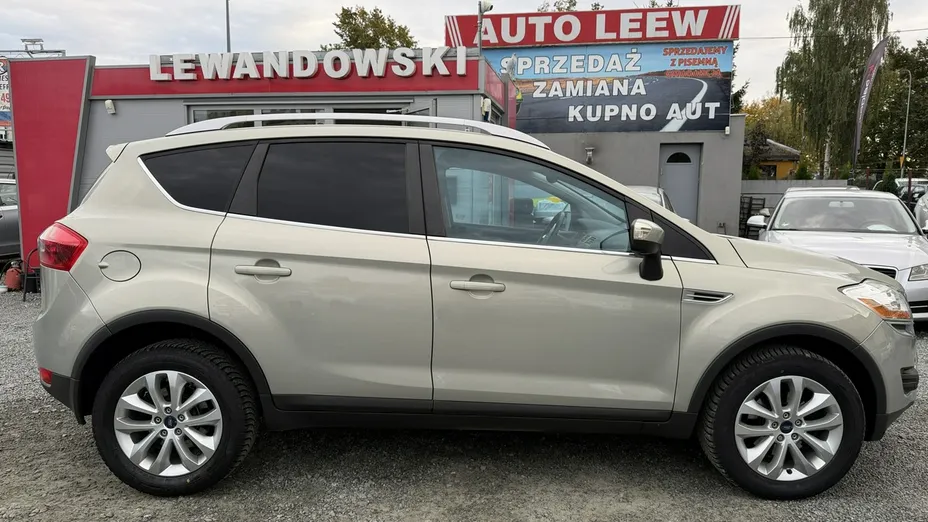 FORD Kuga -