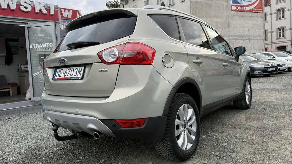 FORD Kuga -