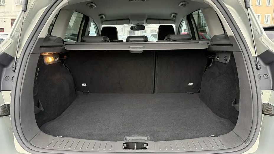 FORD Kuga -