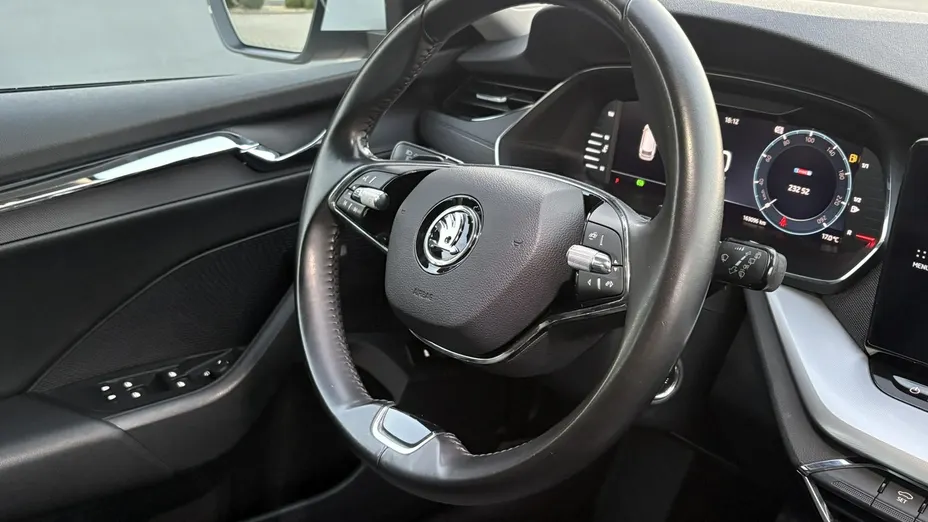 SKODA Octavia -