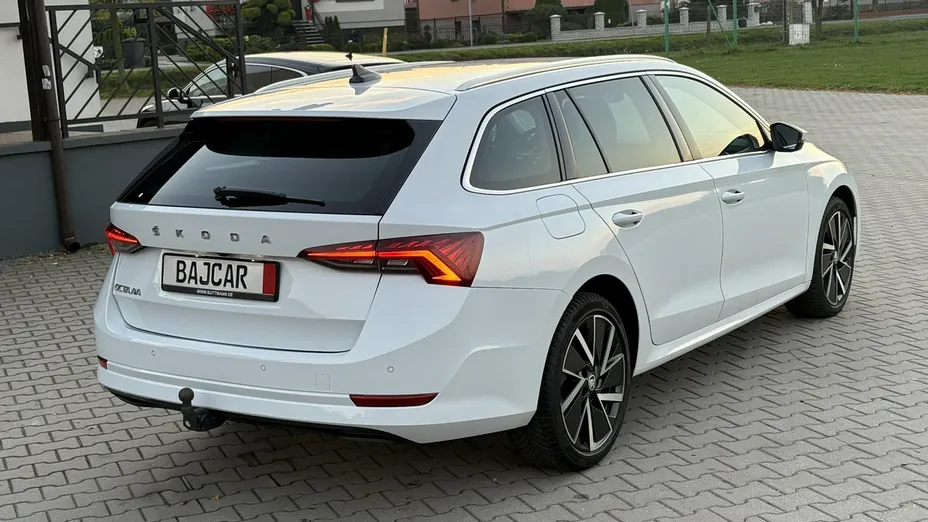 SKODA Octavia -