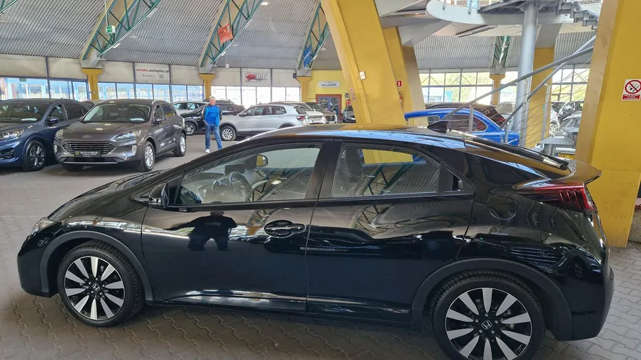 HONDA Civic -