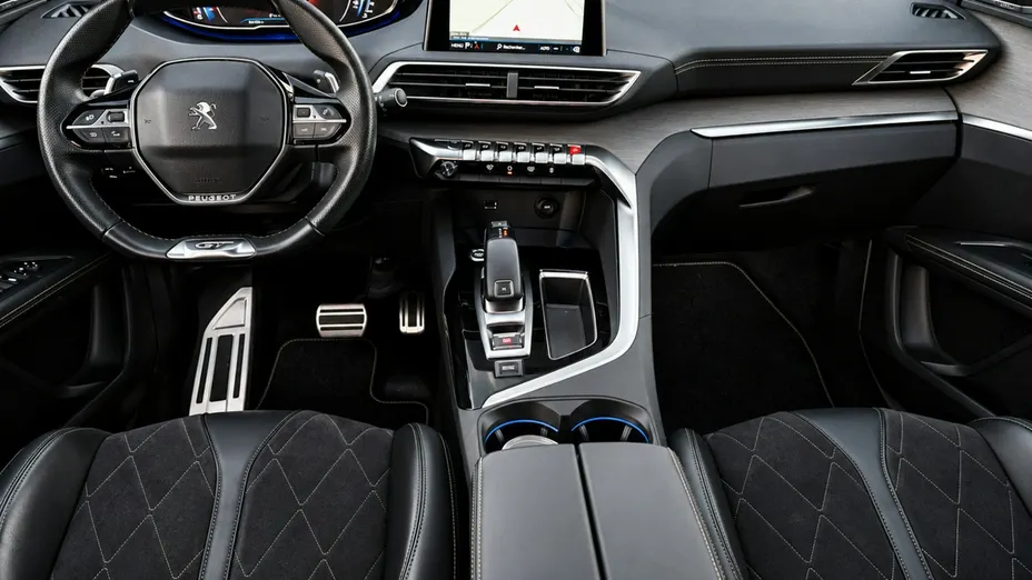 PEUGEOT 3008 -