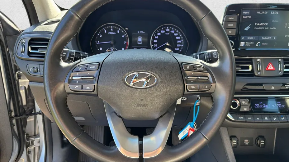 HYUNDAI i30 -