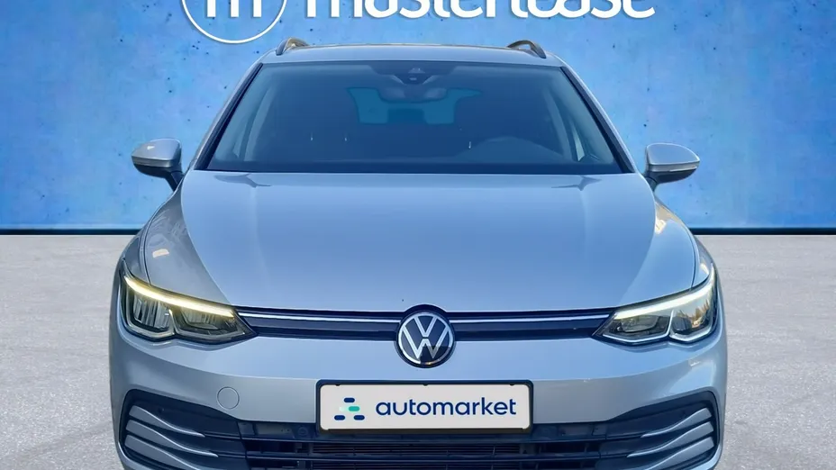 VOLKSWAGEN Golf -
