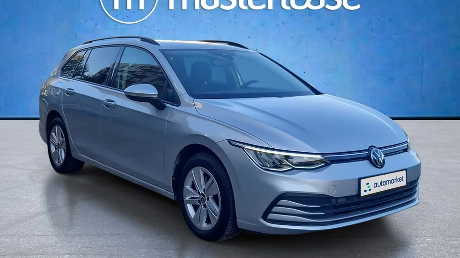 VOLKSWAGEN Golf -