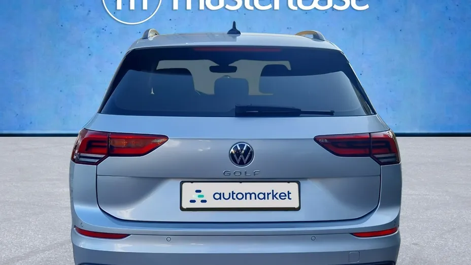 VOLKSWAGEN Golf -