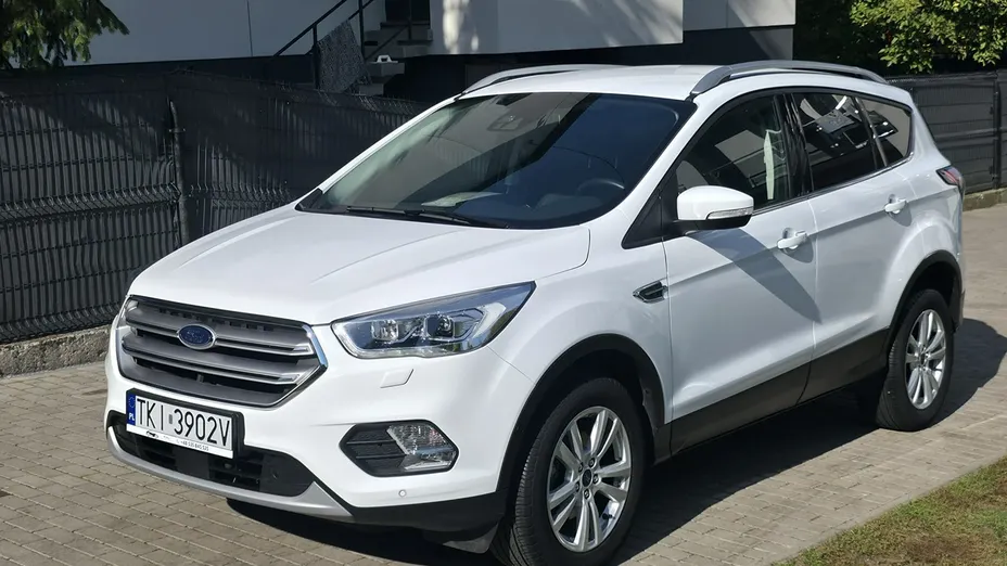 FORD Kuga -
