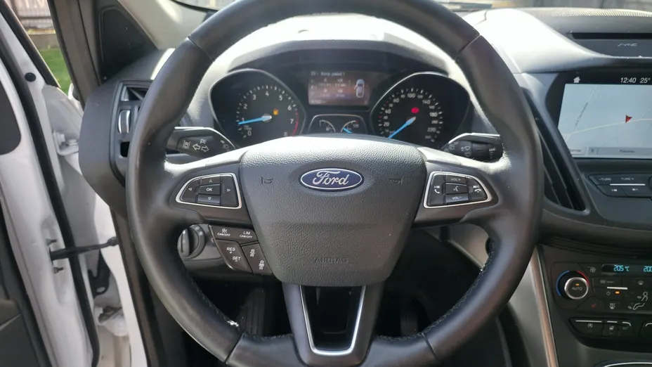 FORD Kuga -