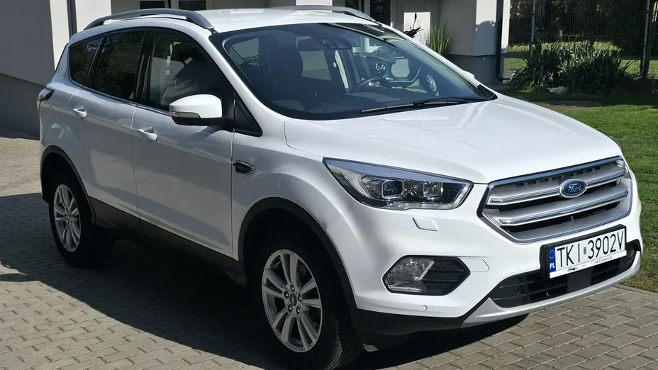 FORD Kuga -