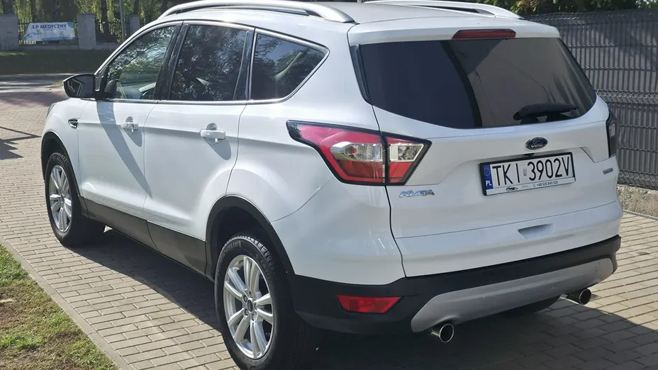 FORD Kuga -