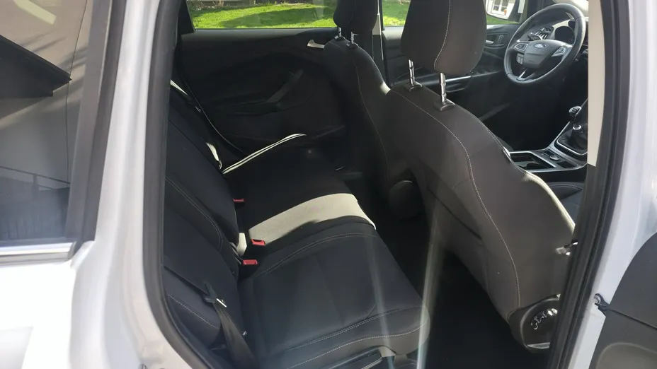 FORD Kuga -