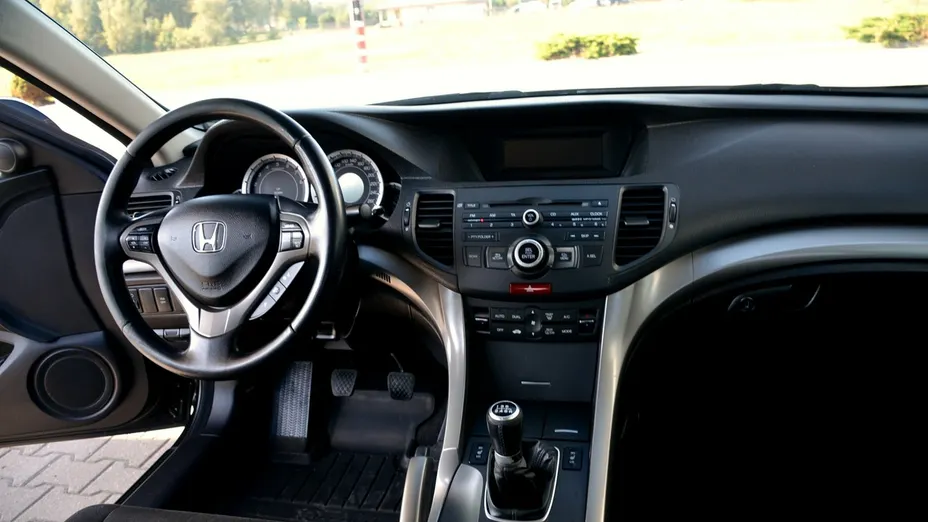 HONDA Accord -