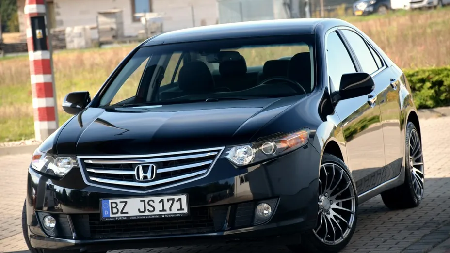 HONDA Accord -
