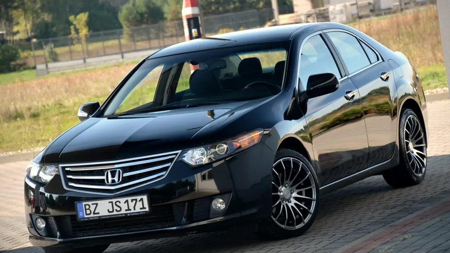 HONDA Accord -