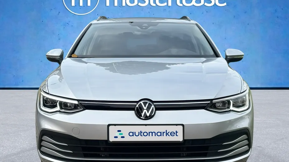 VOLKSWAGEN Golf -
