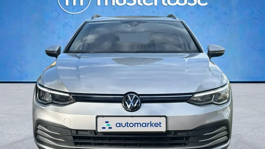VOLKSWAGEN Golf -