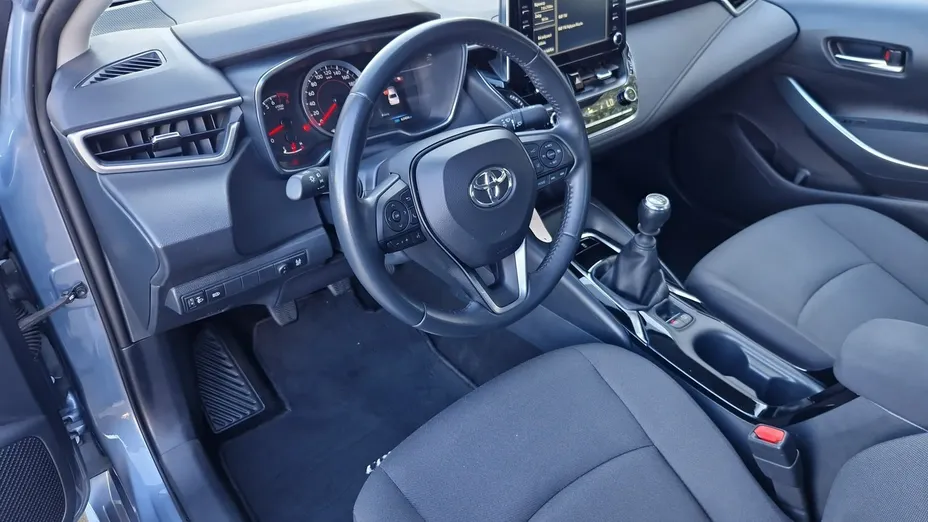TOYOTA Corolla -