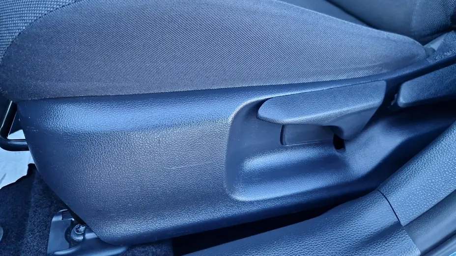 TOYOTA Corolla -