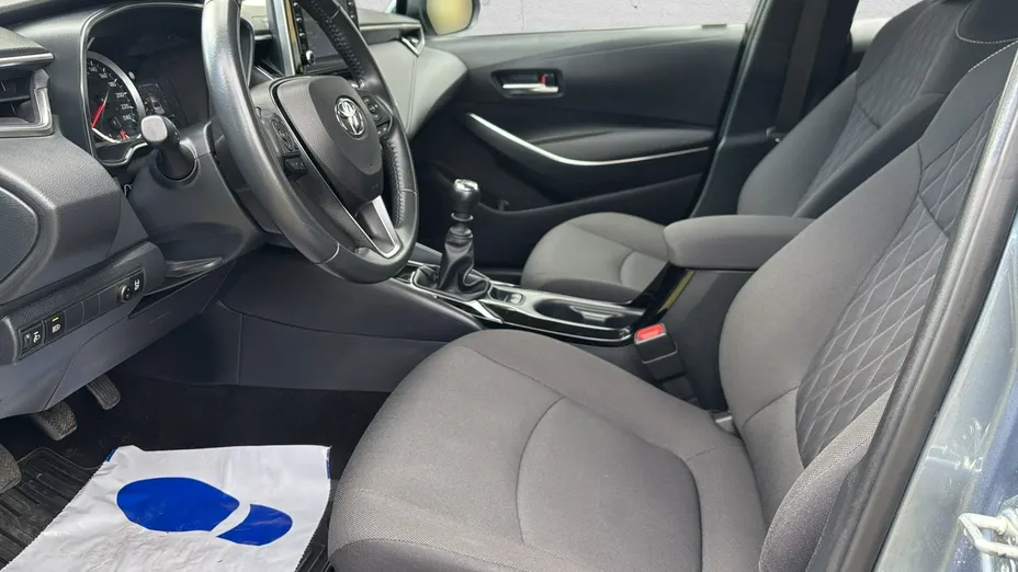 TOYOTA Corolla -