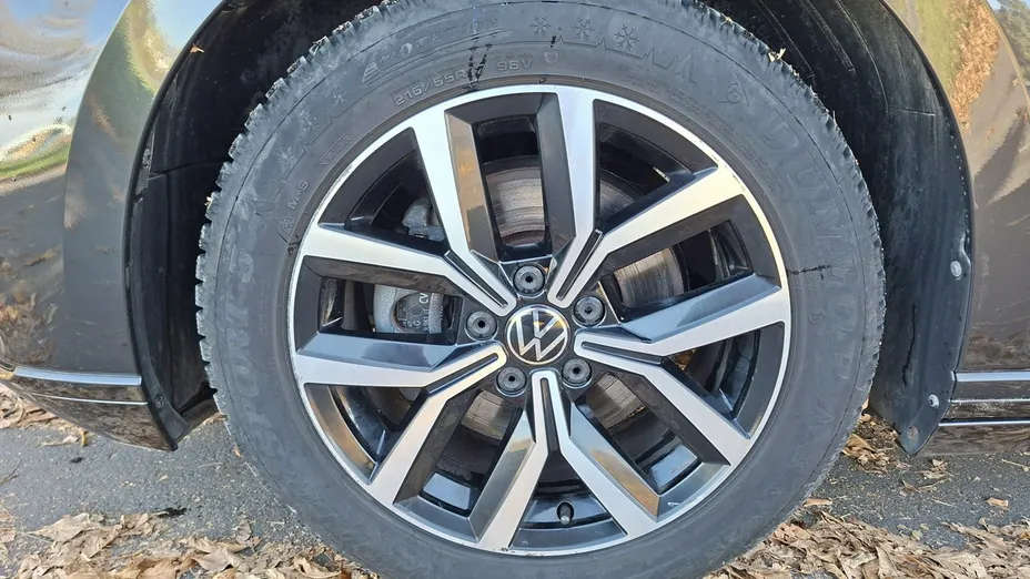 VOLKSWAGEN Passat -