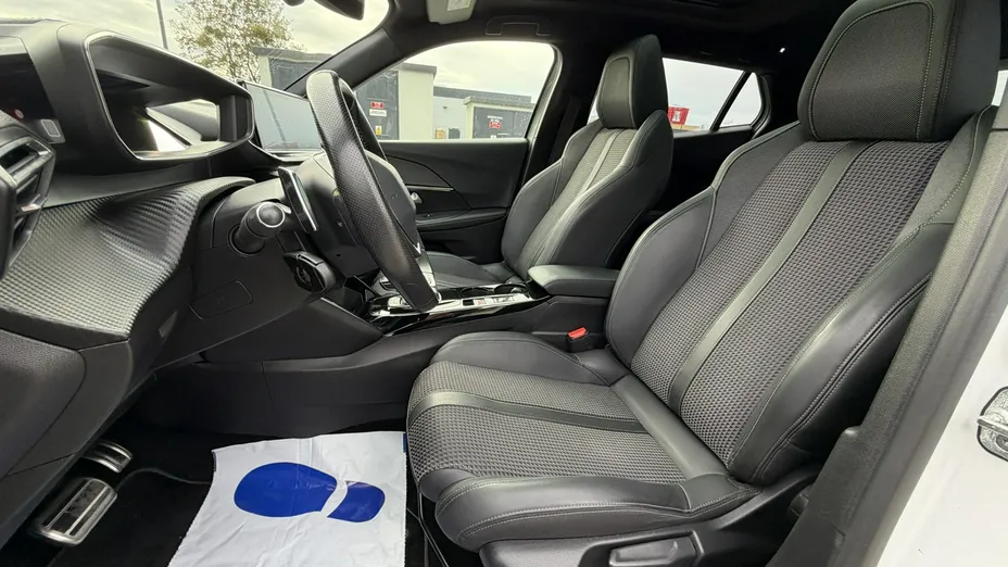 PEUGEOT 2008 -