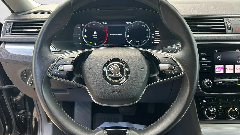 SKODA Superb -