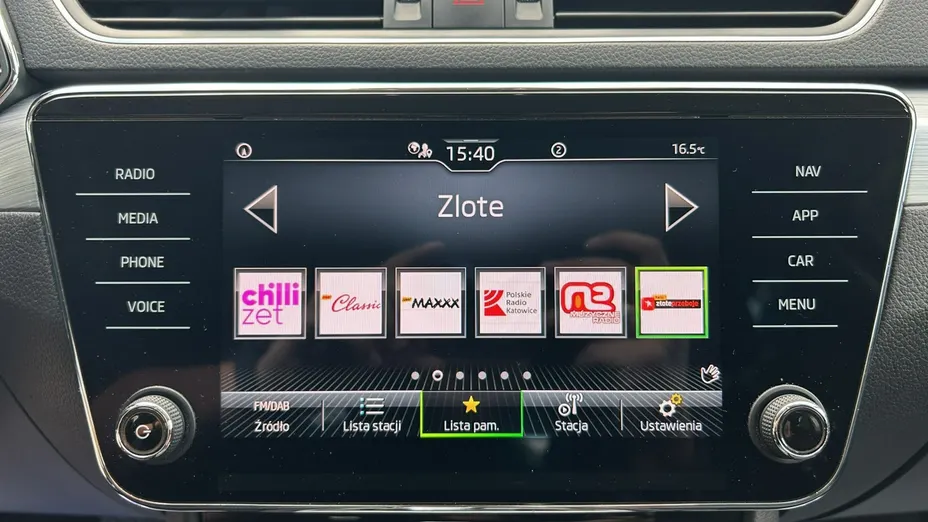 SKODA Superb -