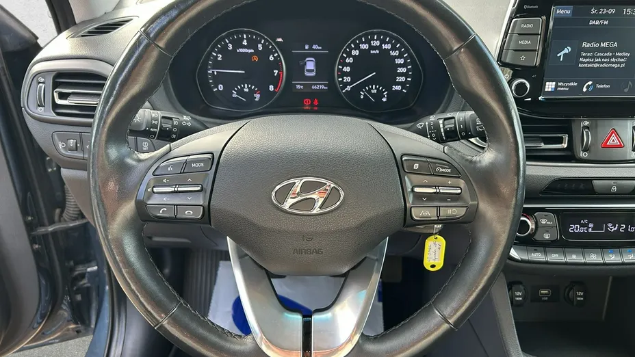 HYUNDAI i30 -
