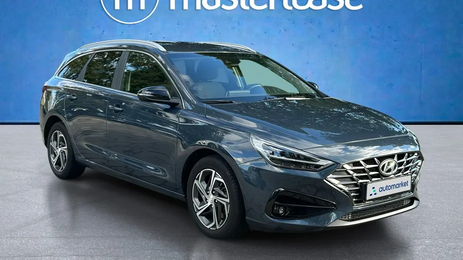 HYUNDAI i30 -