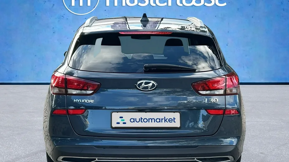 HYUNDAI i30 -