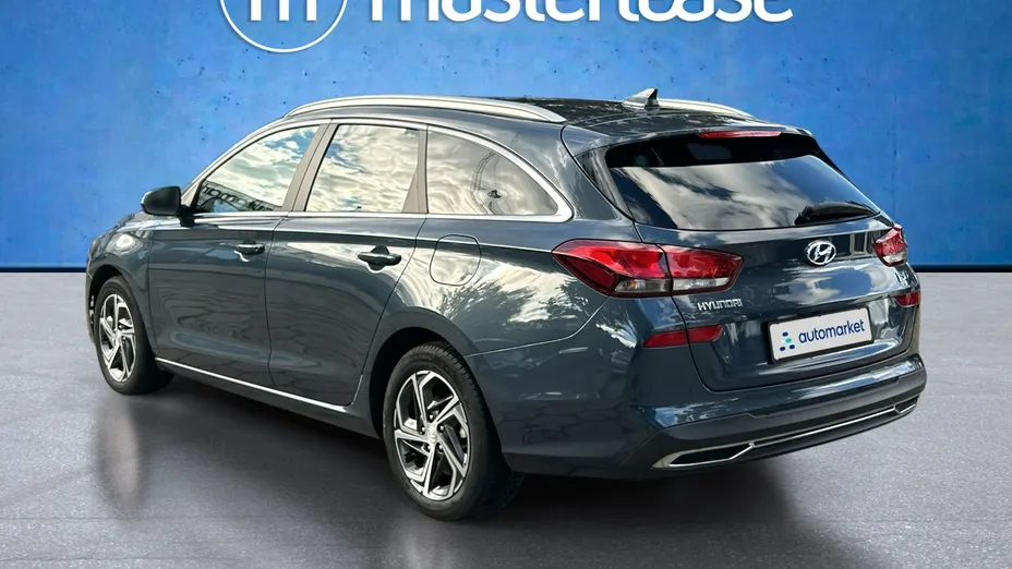 HYUNDAI i30 -