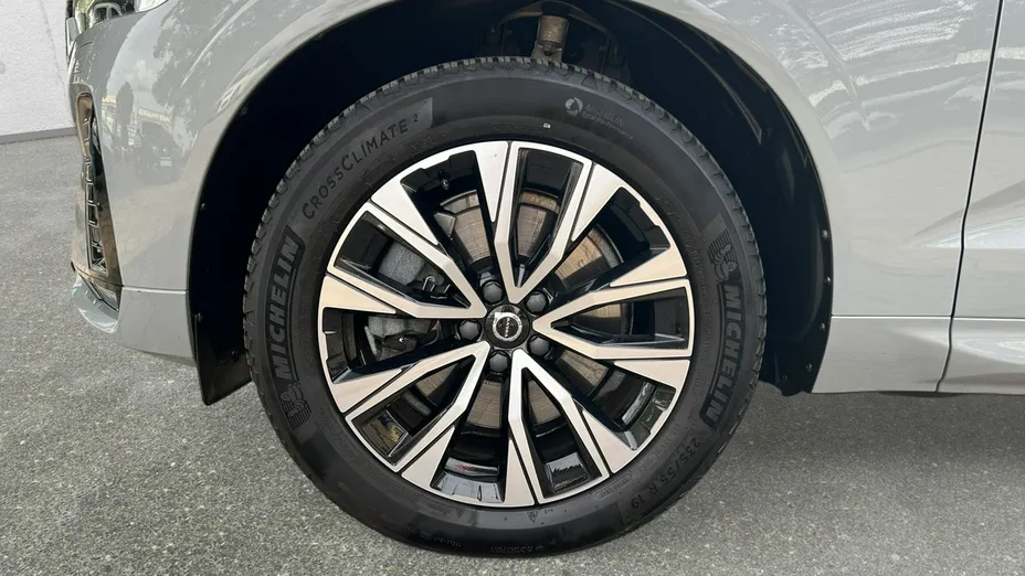 VOLVO XC60 -