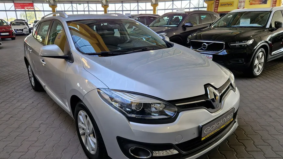 RENAULT Megane -