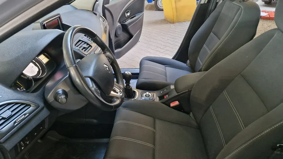 RENAULT Megane -