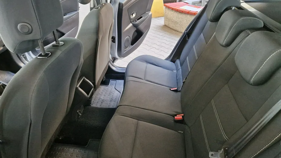 RENAULT Megane -