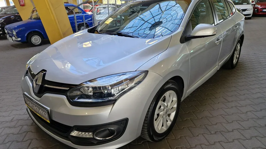 RENAULT Megane -