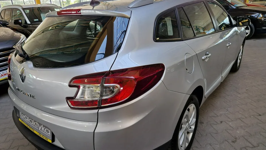 RENAULT Megane -