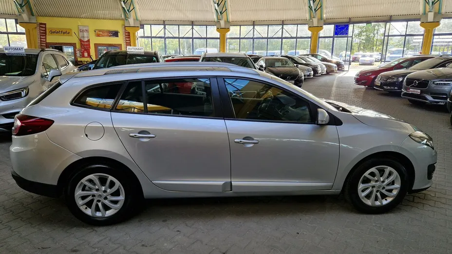 RENAULT Megane -