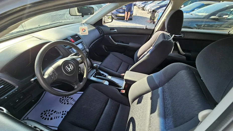 HONDA Accord -