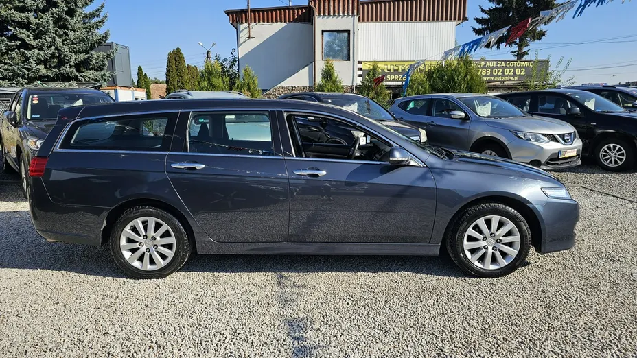 HONDA Accord -