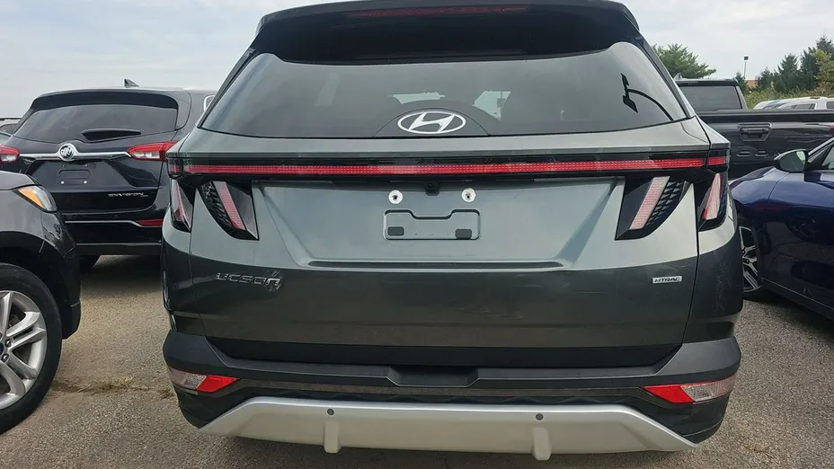 HYUNDAI Tucson -