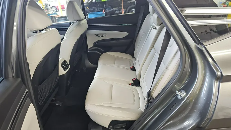 HYUNDAI Tucson -