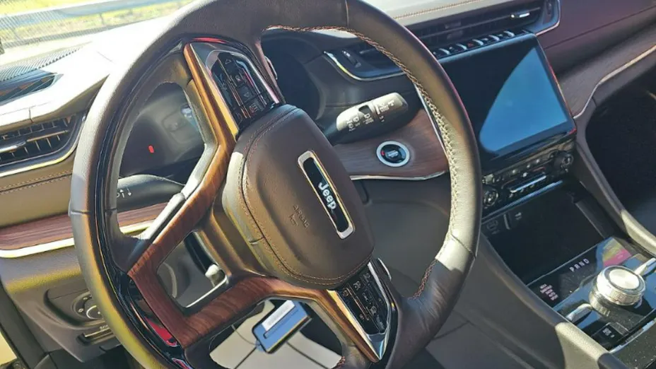 JEEP Grand Cherokee -