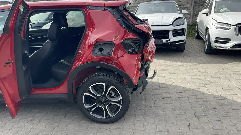 JEEP Avenger -