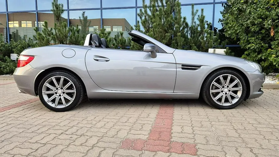 MERCEDES-BENZ SLK -
