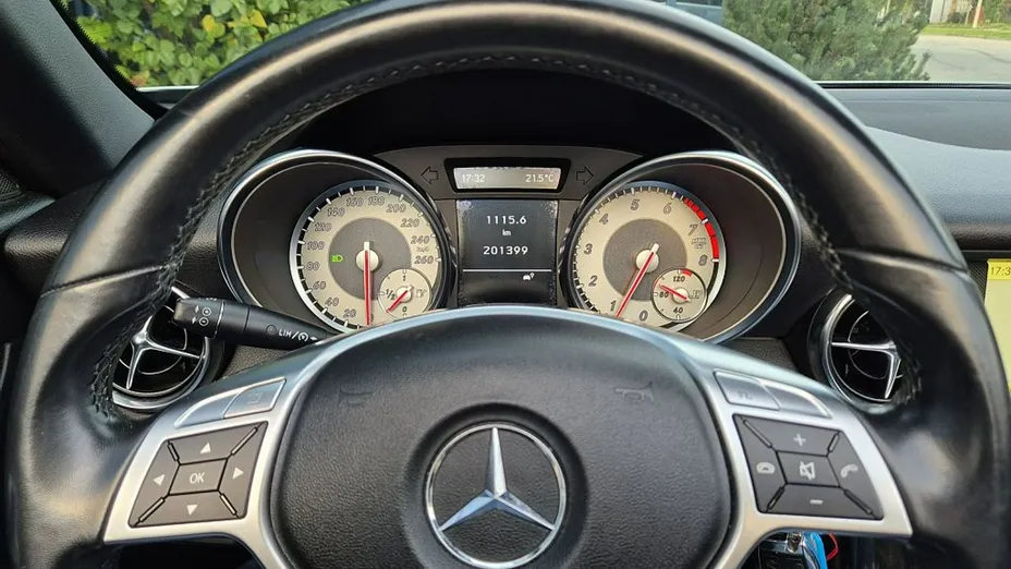 MERCEDES-BENZ SLK -